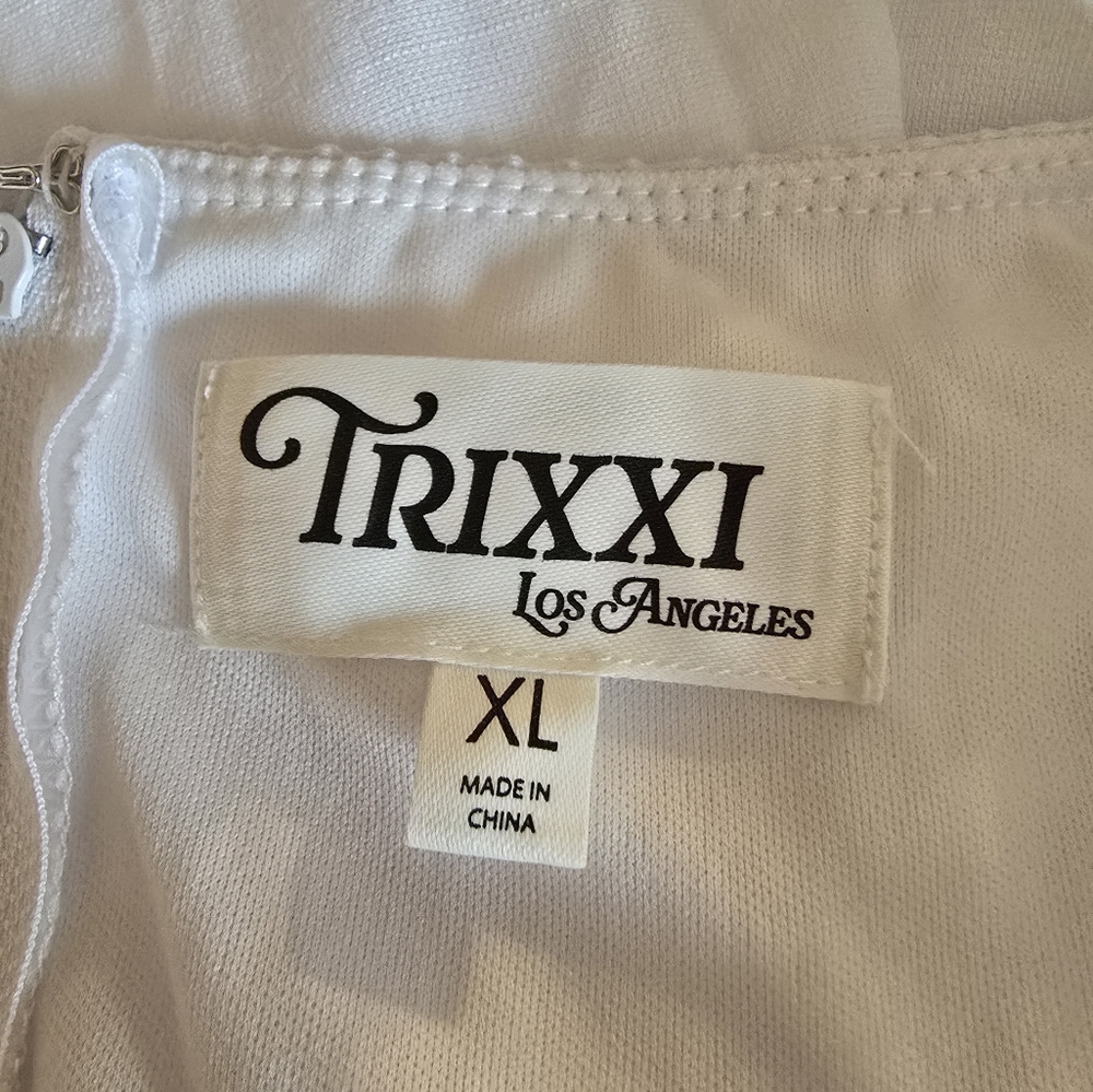Trixxi White Mini Dress with Puff Sleeves Coastal Grandma Shabby Chic Ruffles - Picture 4 of 6